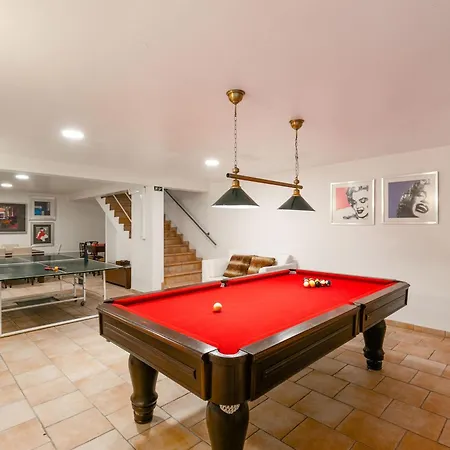 Monte Da Poupa - 7 Bedroom - Sleeps 15 别墅