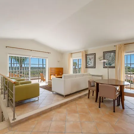 Villa Monte Da Poupa - 7 Bedroom - Sleeps 15 Albufeira